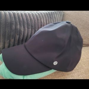 Lululemon Black running hat